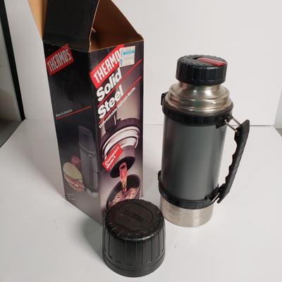 LOT 126: Kitchen Collection: Corning Ware, Farberware, Apple Peeling Machine, Coffee Pots & More