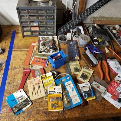 LOT 130: Basement Tool Bench Clean Out including Vise