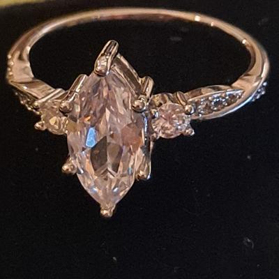 Fashion Ring