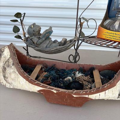 Plant stand & decor