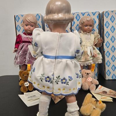 LOT 41: Schildkrot-Puppen Dolls with Their Steiff Teddy Bears