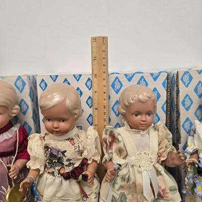 LOT 41: Schildkrot-Puppen Dolls with Their Steiff Teddy Bears