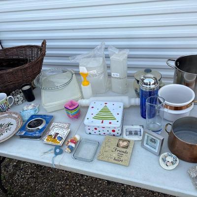 Variety of kitchen and decor