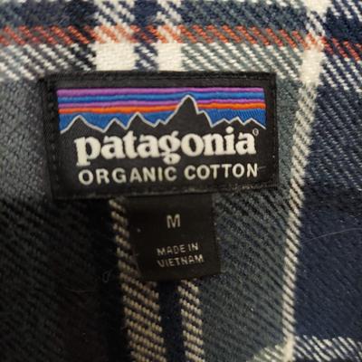 Men's Med/Lg Button Down Shirts by Woolrich & More (C2-BBL)