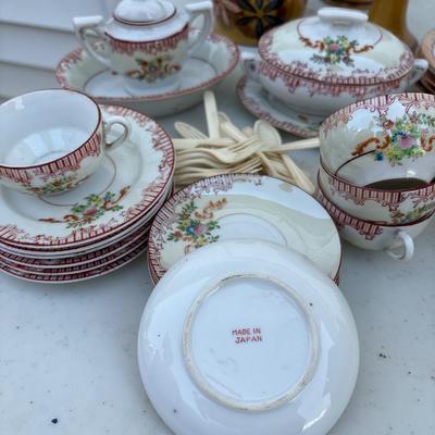Vintage dishes, one set made in Japan
