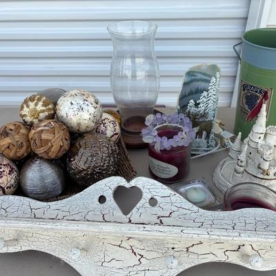 Shelf & decor