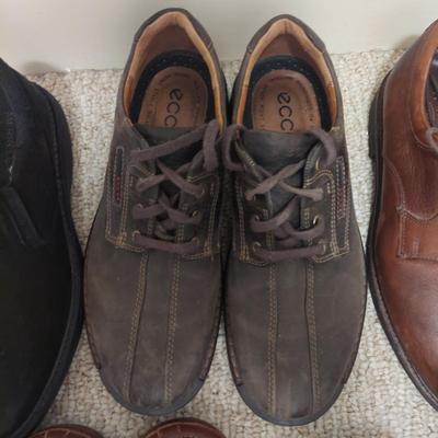 Men's Size 10.5 Shoes by Ecco & More (C2-BBL)