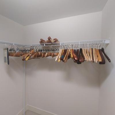 Wooden Hangers & Shoe Stretchers (C2-BBL)