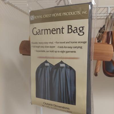 Wooden Hangers & Shoe Stretchers (C2-BBL)