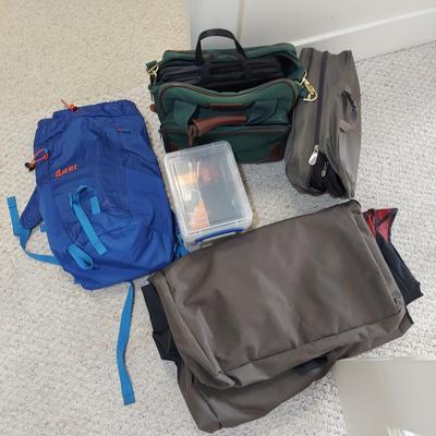 Travel Gear & More (C2-BBL)