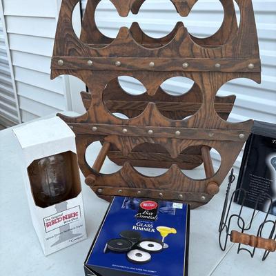 Wine rack & decor