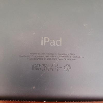 Apple iPads and Accessories (BR2-EL)