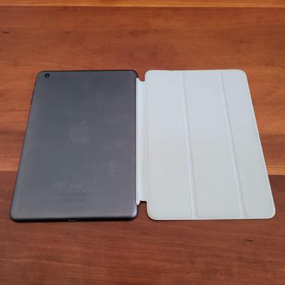 Apple iPads and Accessories (BR2-EL)
