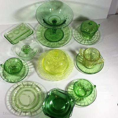 18 Pieces of Vaseline Glass 
