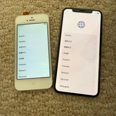 Two iPhones, Phone Lenses, and Tripod (BR2-EL)