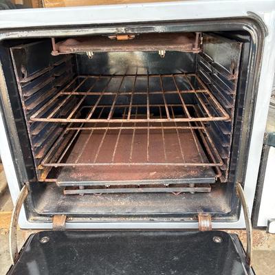 Vintage monarch electric stove