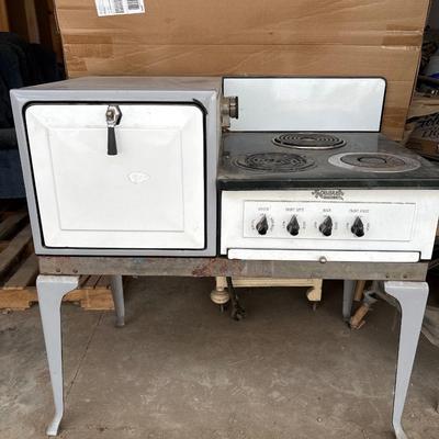 Vintage monarch electric stove