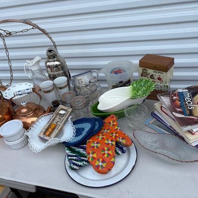 Copper and kitchen plus tote full of kitchen/misc