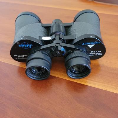 Two Sets of Vintage Binoculars incl. Swift Audubon (BR2-EL)