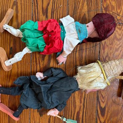 Vintage Wizard of Oz Themed Puppets
