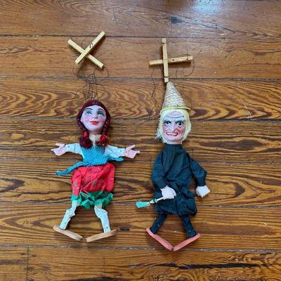 Vintage Wizard of Oz Themed Puppets