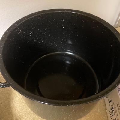 Stock pot and spring form pan