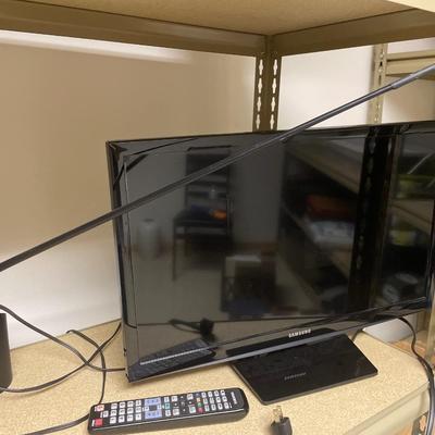 Desk lamp and small Samsung TV