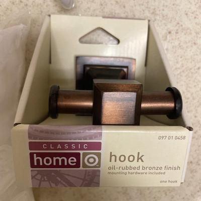 Hooks and pillow form