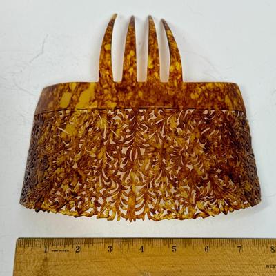 Sale Photo Thumbnail #633: This glamorous piece should be in a museum! In very good condition!