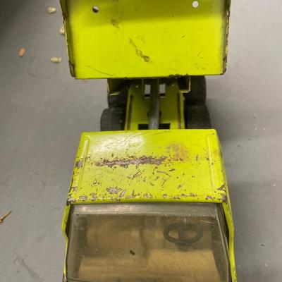 Lime green Tonka hydraulic truck