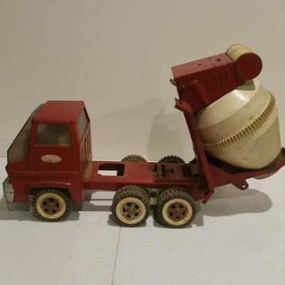 Vintage Tonka Red Metal Concrete Cement Mixer Truck & Tonka Toy Look Book