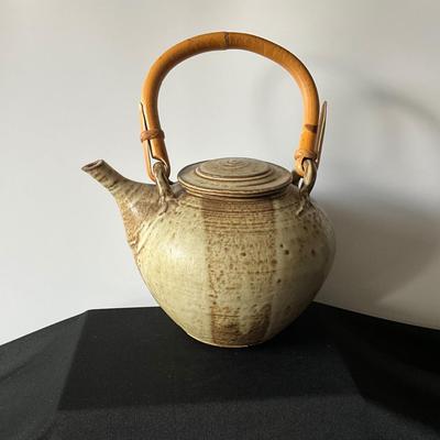 Hand Crafted Teapot with lid -14