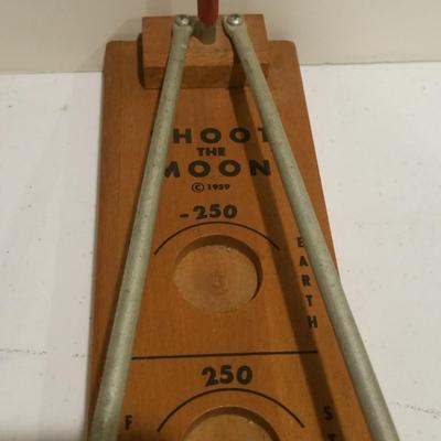 Vintage Shoot the Moon, Space Maze Games