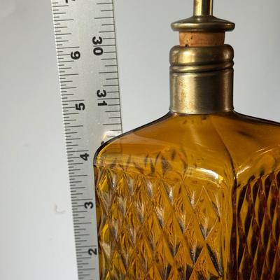 Vintage Amber Diamond Pattern Decanter w/spout 6” tall