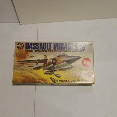 Lot of 4 Airplane Model kits , Kitty Hawk, Lockheed Hercules, Hawker Harrier, Dassault Mirage