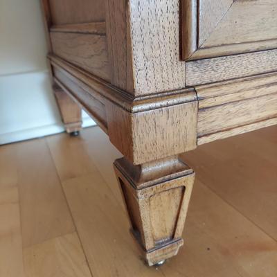 French Style 3 Drawer Dresser (E-BBL)