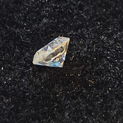 Natural Diamond .32 ct