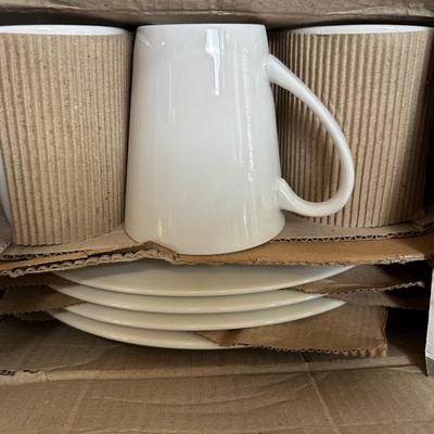 NEW—Gibson Home Noble Court 16-Piece Dinnerware Set