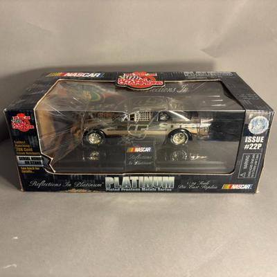 Racing Champions - Platinum Plated Precious Metal Series #45 - Issue #22P 1:24 Replica