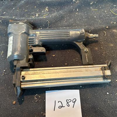 Central Pneumatic Air Brad Nailer
