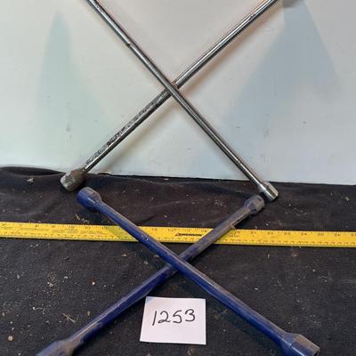 4 Way Lot