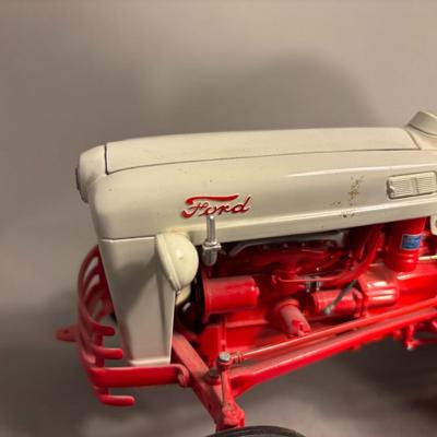 Franklin Mint 1953 Ford Tractor Model