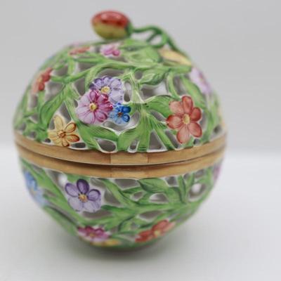 HEREND Porcelain Bonbonnière