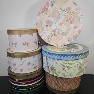LOT 66: Variety of Ladies' Hats