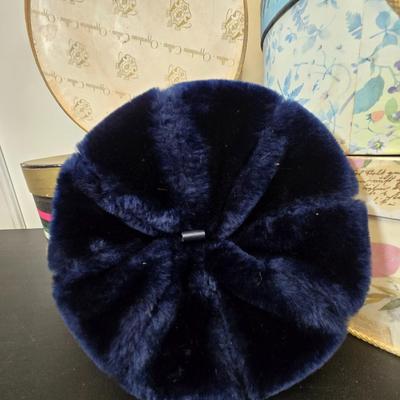 LOT 66: Variety of Ladies' Hats