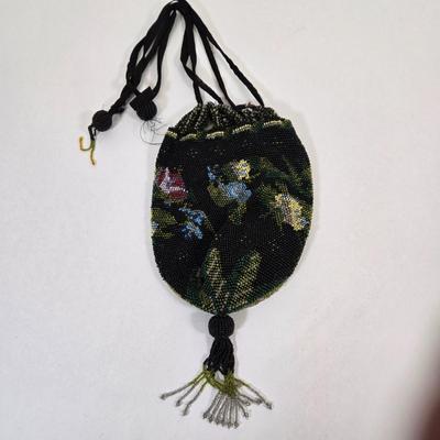 LOT 69: Vintage Evening Bags