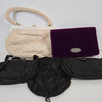 LOT 73: Ladies' Vintage Purses