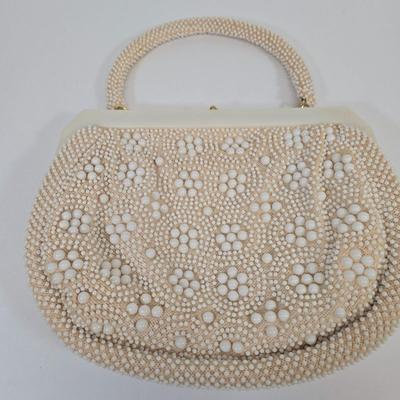 LOT 73: Ladies' Vintage Purses