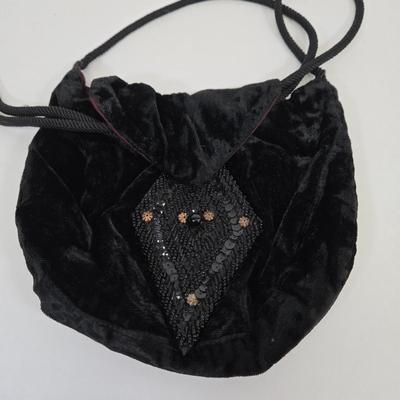 LOT 74: Ladies' Clutches and Purses