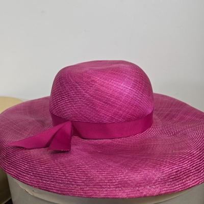 LOT 91: Ladies' Fashionable Hats